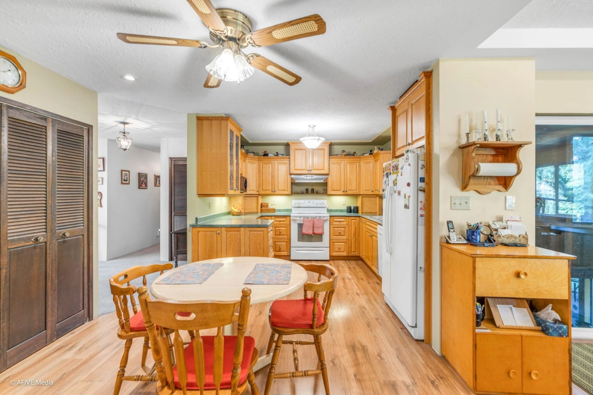 Pantry Photo of 24971 24 Avenue, Langley, BC