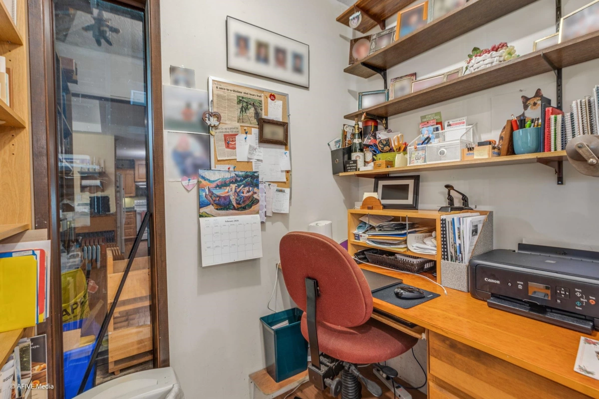 Primary Bathroom Photo of 24971 24 Avenue, Langley, BC