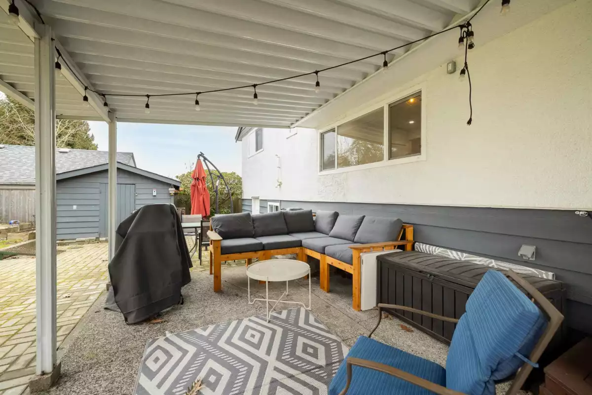 Backyard Photo of 11516 97 Avenue, Surrey, BC