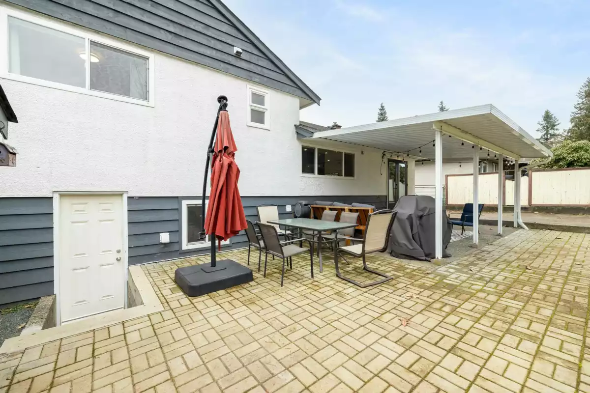 Garden / Landscaping Photo of 11516 97 Avenue, Surrey, BC