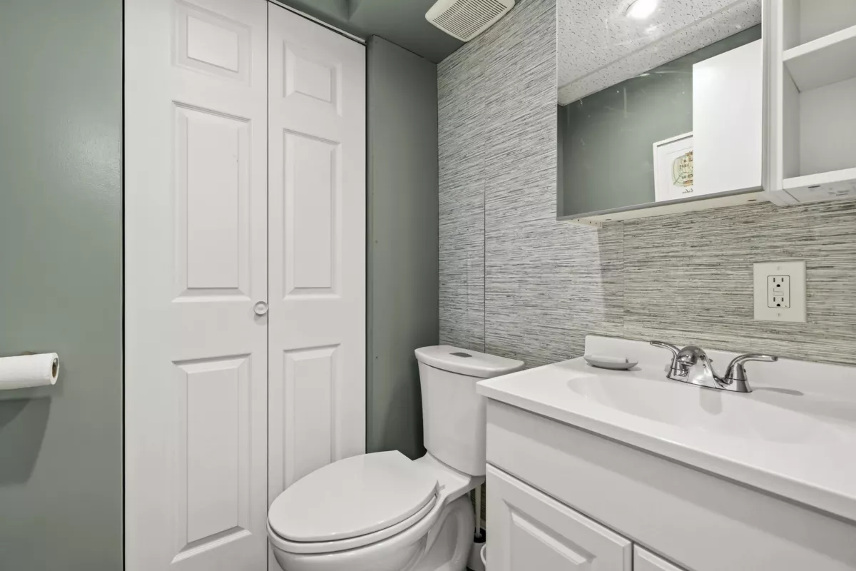 Outdoor Patio Photo of 11516 97 Avenue, Surrey, BC