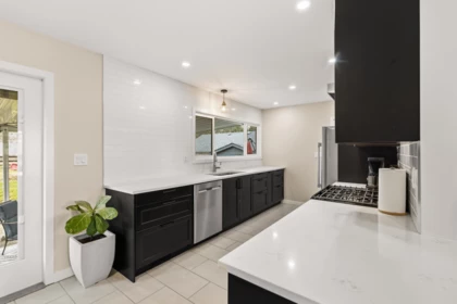 Breakfast Nook Photo of 11516 97 Avenue, Surrey, BC