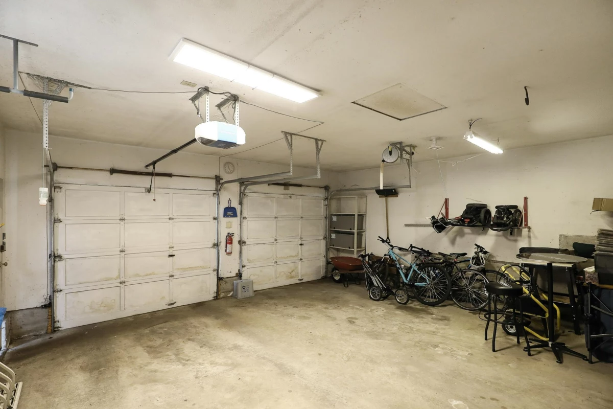 Front Yard Photo of 4680 Hoy Street, Vancouver, BC