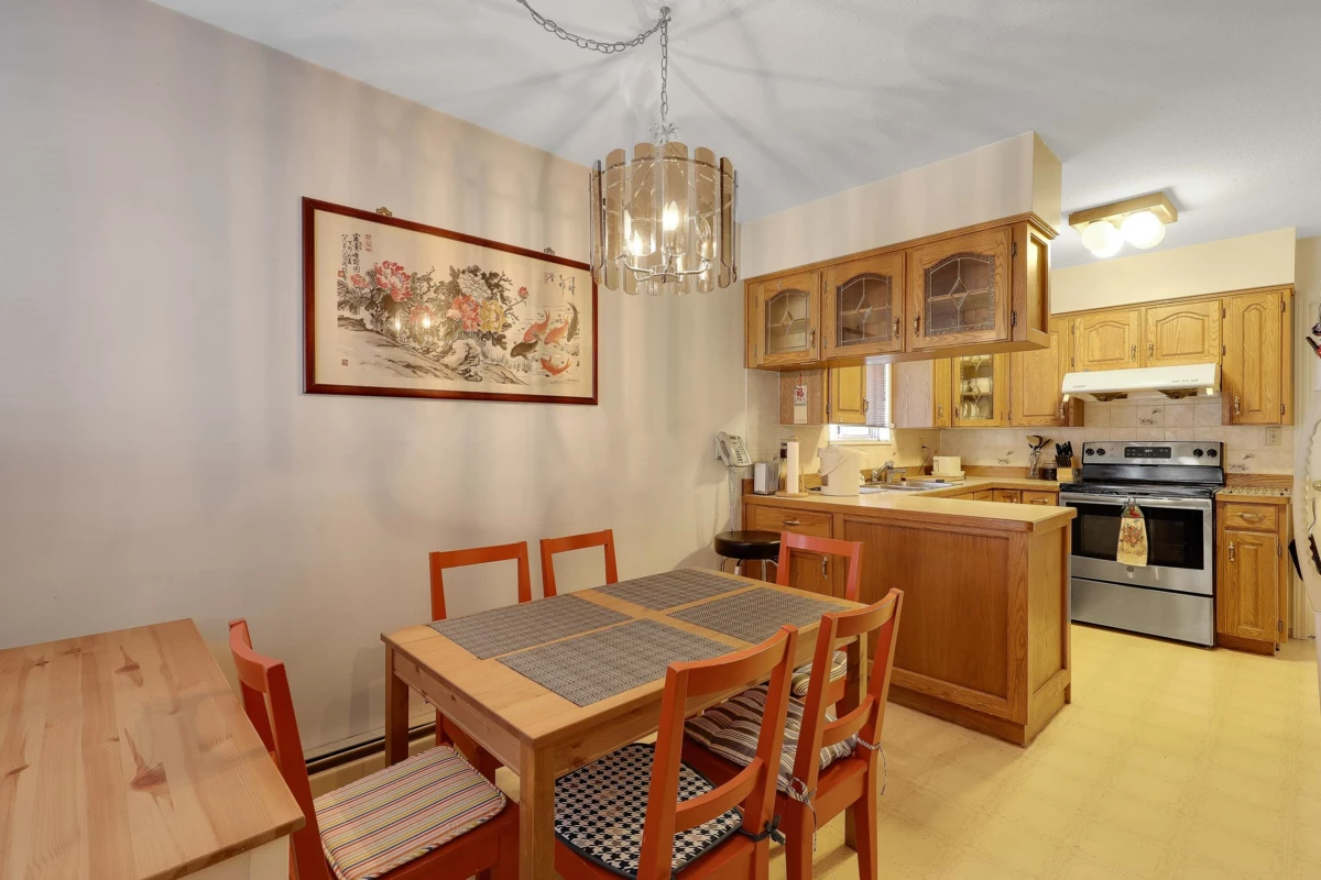 Primary Bathroom Photo of 4680 Hoy Street, Vancouver, BC