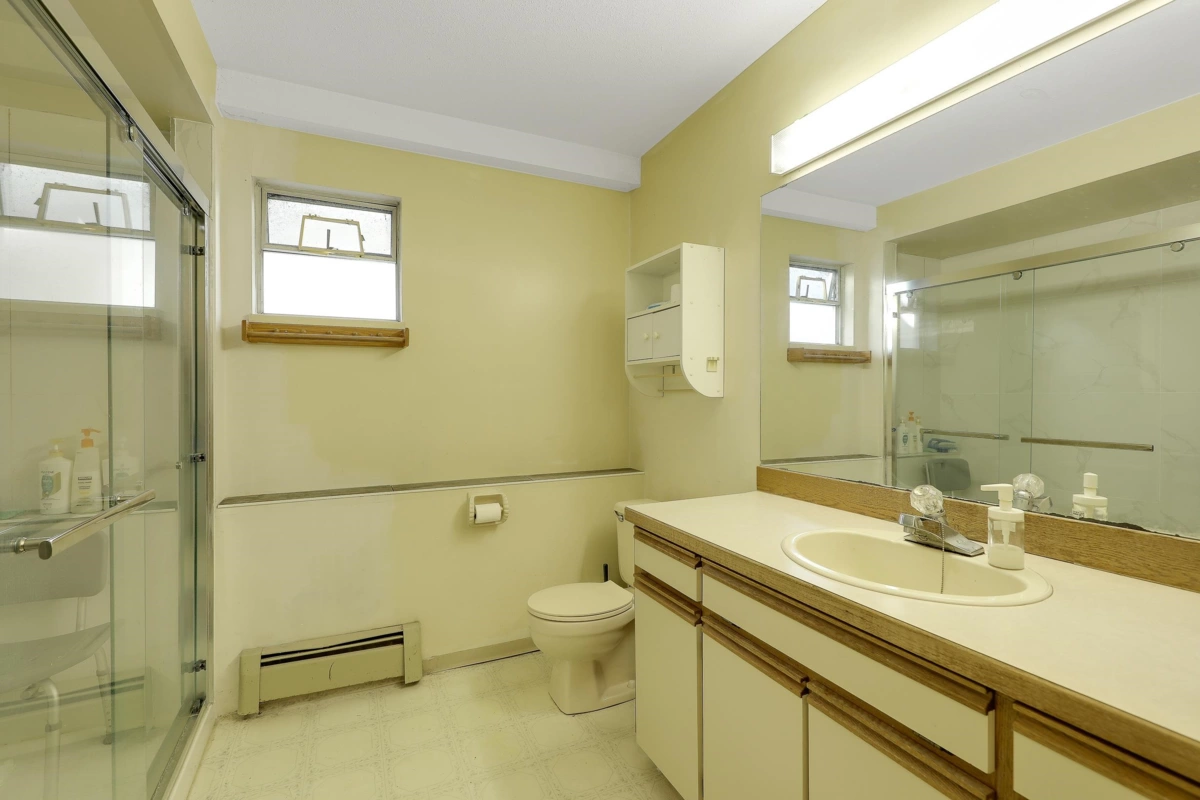 Staircase Photo of 4680 Hoy Street, Vancouver, BC