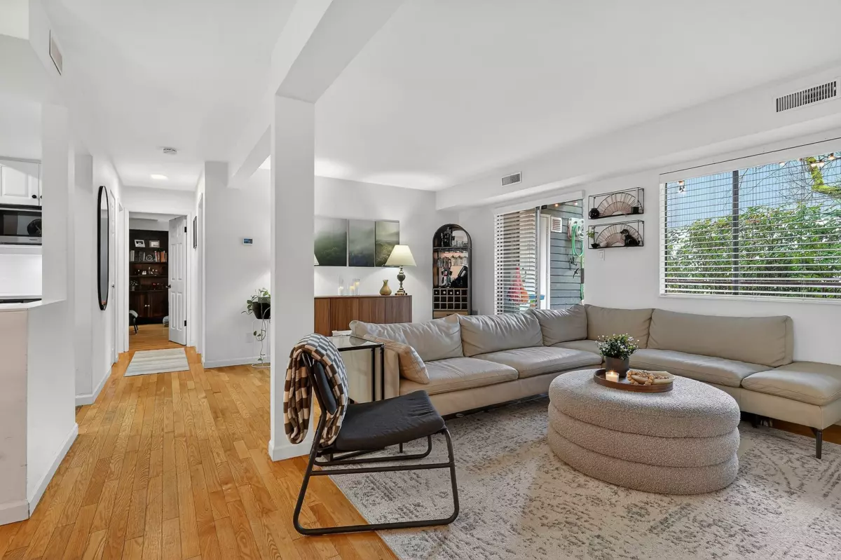 Dining Area Photo of 7355 Capistrano Drive, Burnaby, BC