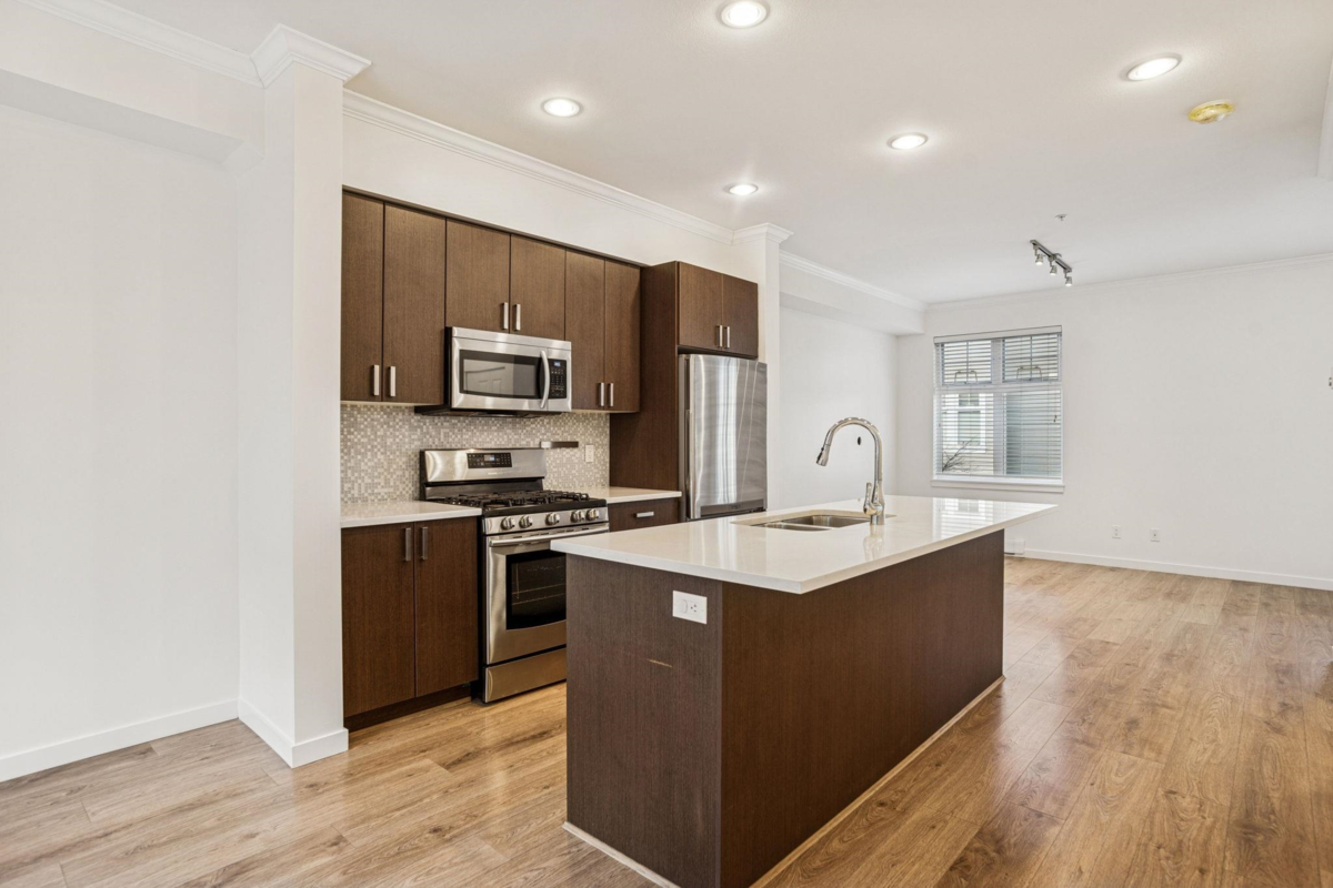 Dining Area Photo of 23 1111 Ewen Avenue, New Westminster, BC