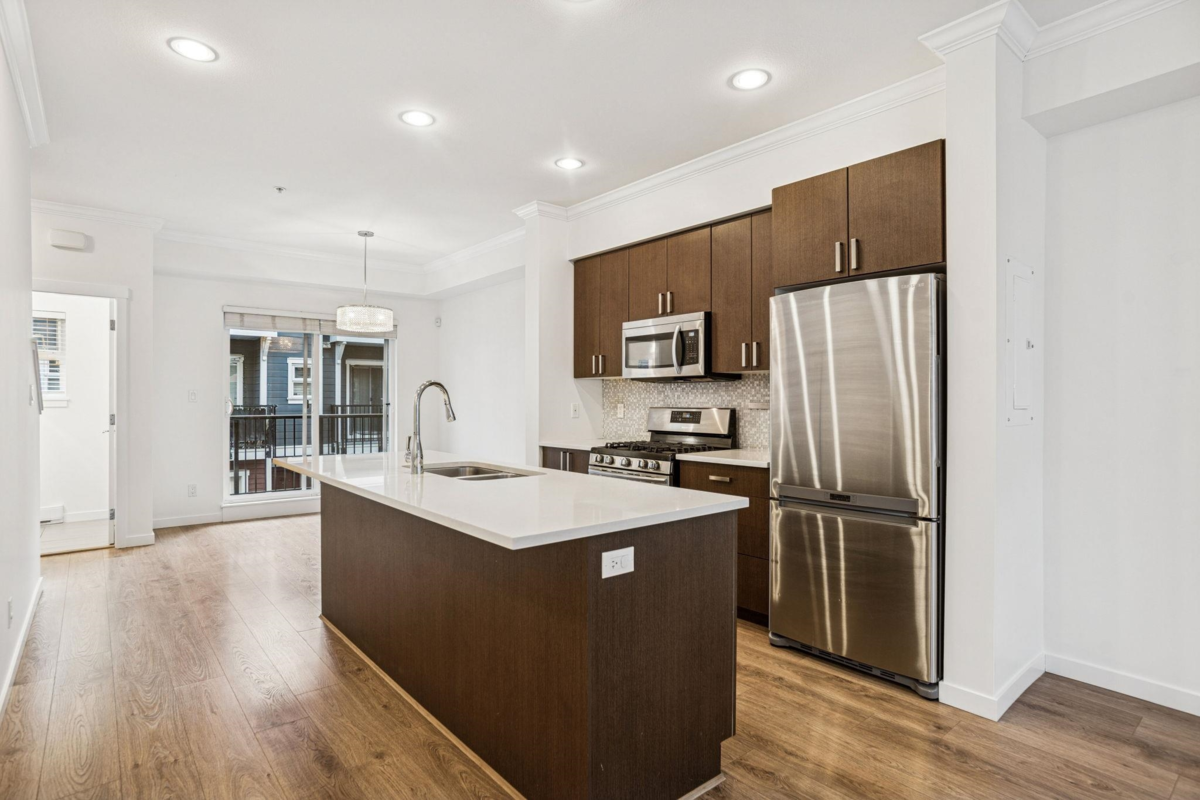 Living Room Photo of 23 1111 Ewen Avenue, New Westminster, BC