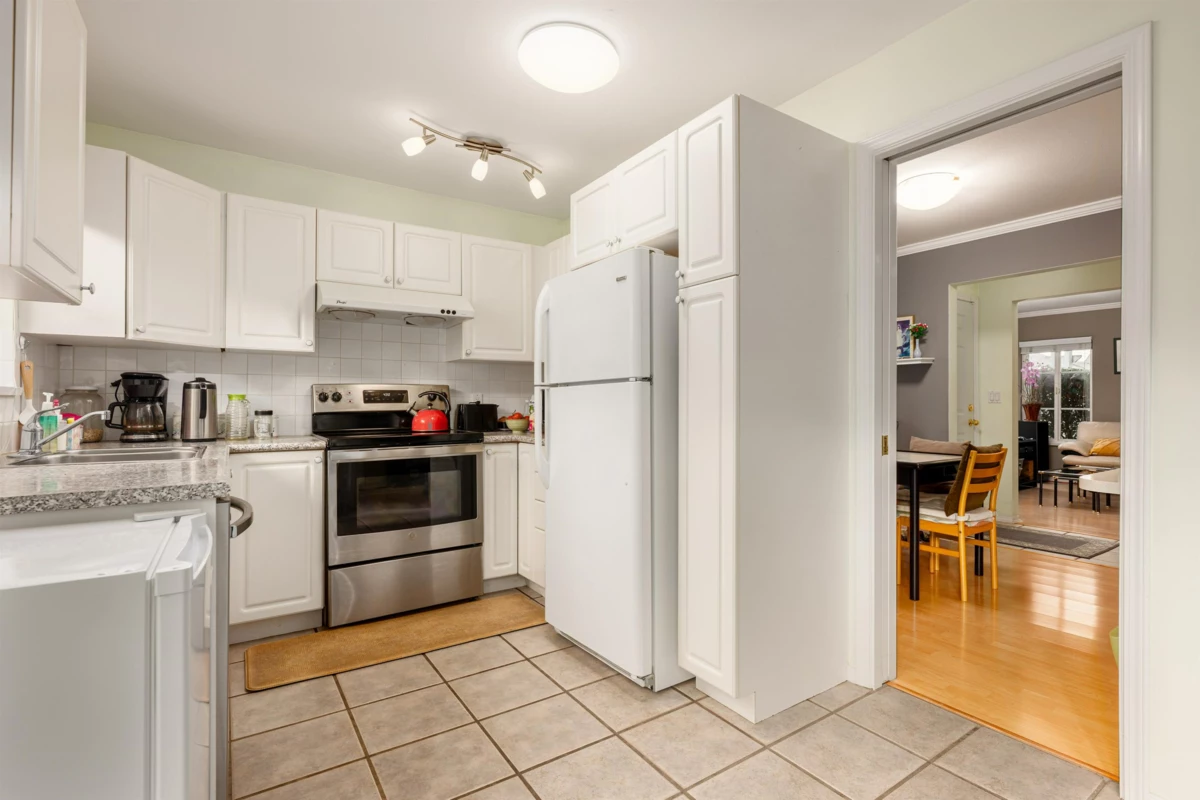 Entry Foyer Photo of 46 3088 Airey Drive, Richmond, BC