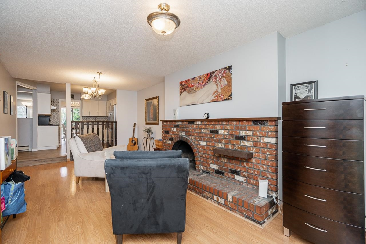 Laundry Room Photo of 11200 Cambie Road, Richmond, BC
