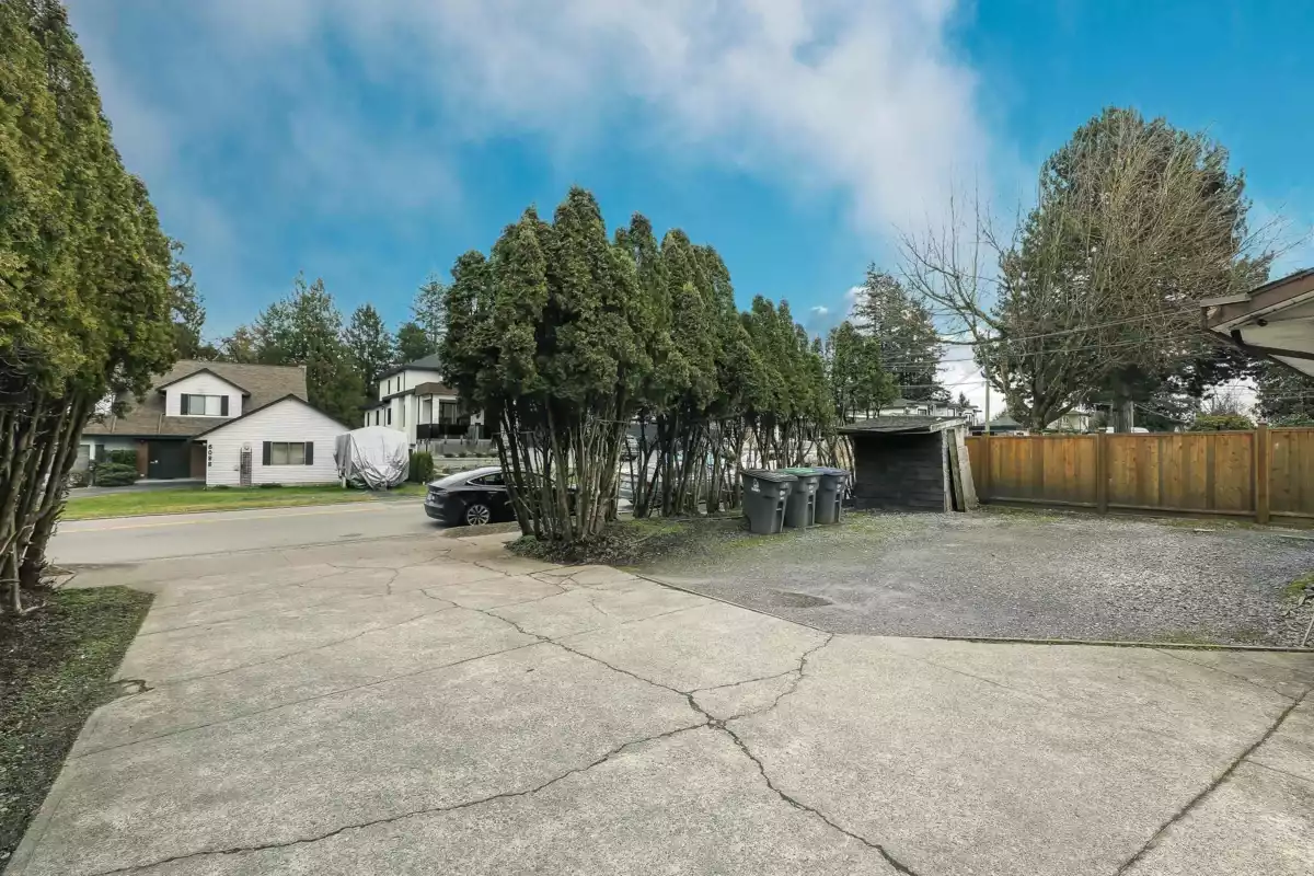 Dining Area Photo of 6091 172 Street, Surrey, BC