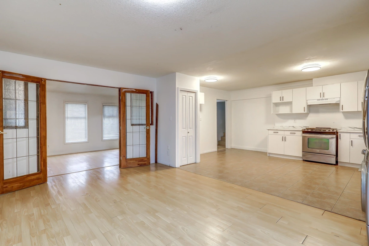 Guest Bathroom Photo of 6091 172 Street, Surrey, BC