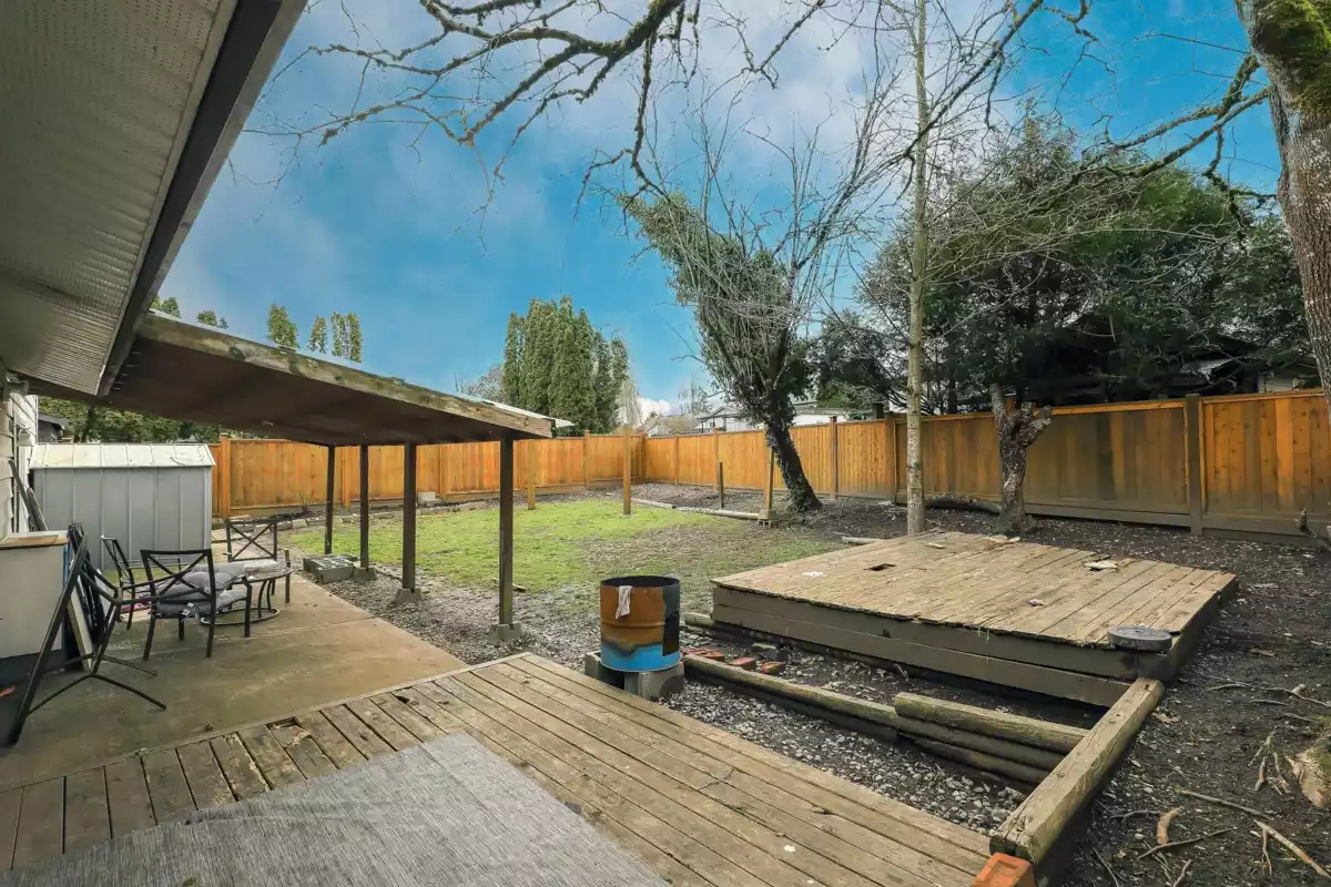 Hot Tub / Spa Photo of 6091 172 Street, Surrey, BC