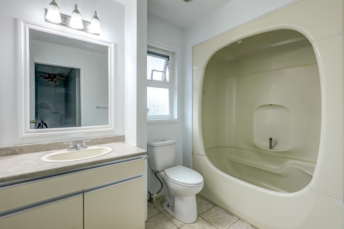 Staircase Photo of 6091 172 Street, Surrey, BC