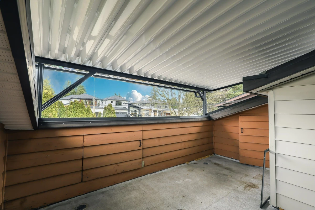 Swimming Pool Photo of 6091 172 Street, Surrey, BC