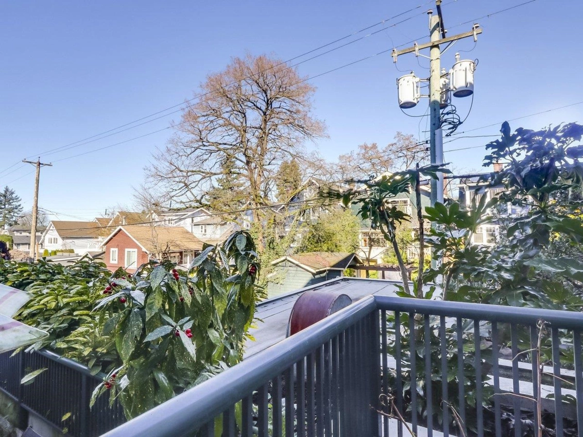Breakfast Nook Photo of 213 1989 Dunbar Street, Vancouver, BC