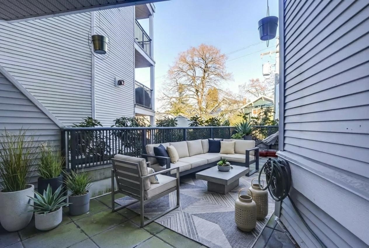 Dining Area Photo of 213 1989 Dunbar Street, Vancouver, BC