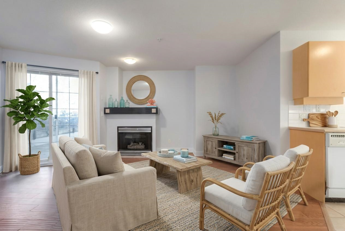 Outdoor Deck Photo of 213 1989 Dunbar Street, Vancouver, BC