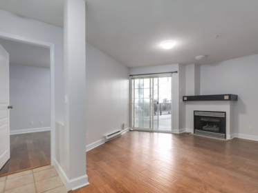 213 1989 Dunbar Street, Vancouver, BC