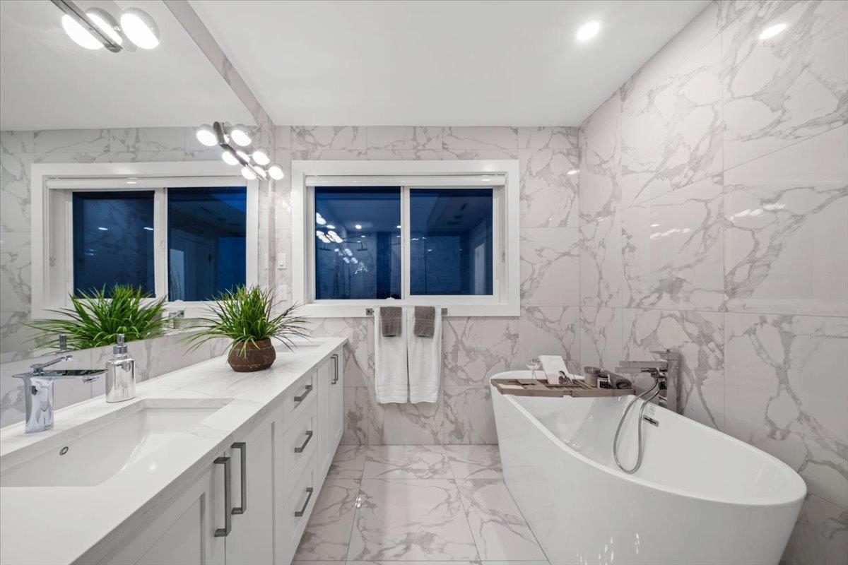 Basement Recreation Room Photo of 1041 Stewart Avenue, Coquitlam, BC