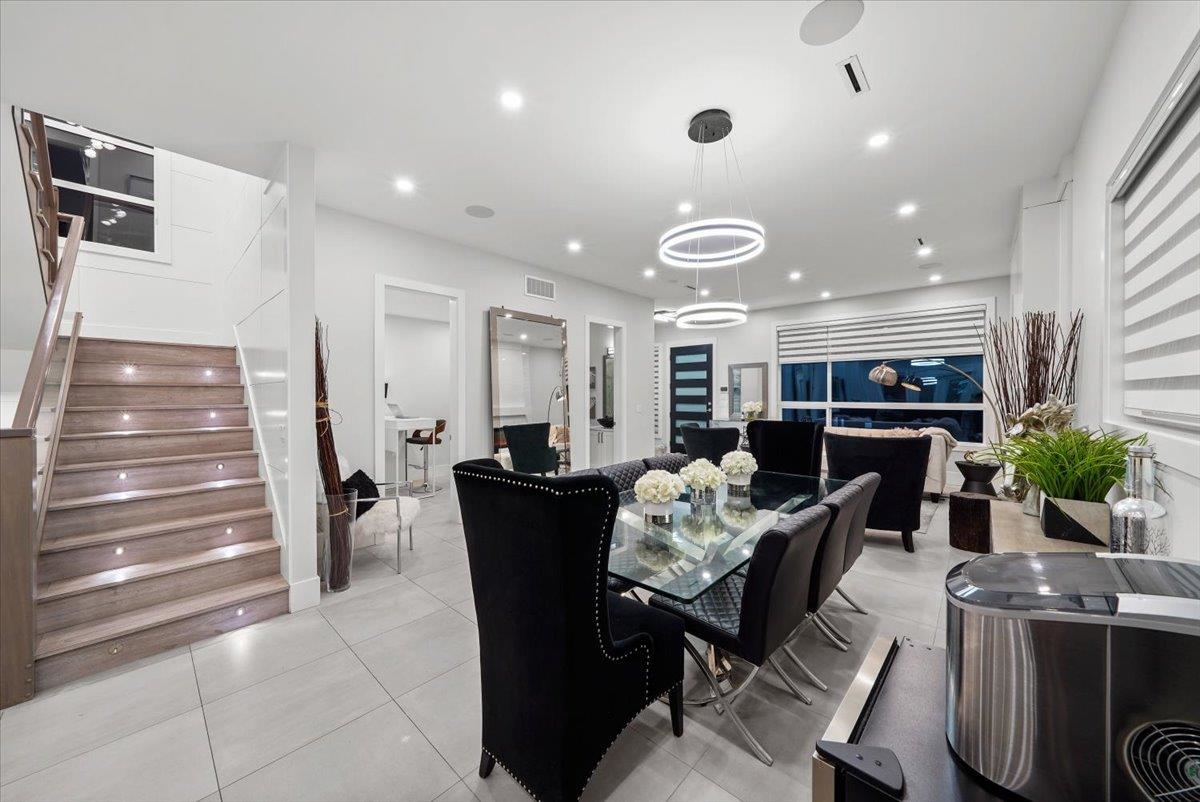 Breakfast Nook Photo of 1041 Stewart Avenue, Coquitlam, BC