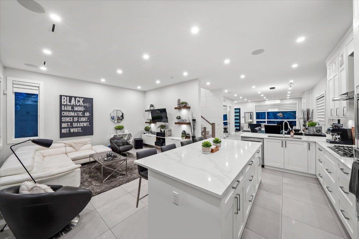 Kitchen Island Photo of 1041 Stewart Avenue, Coquitlam, BC
