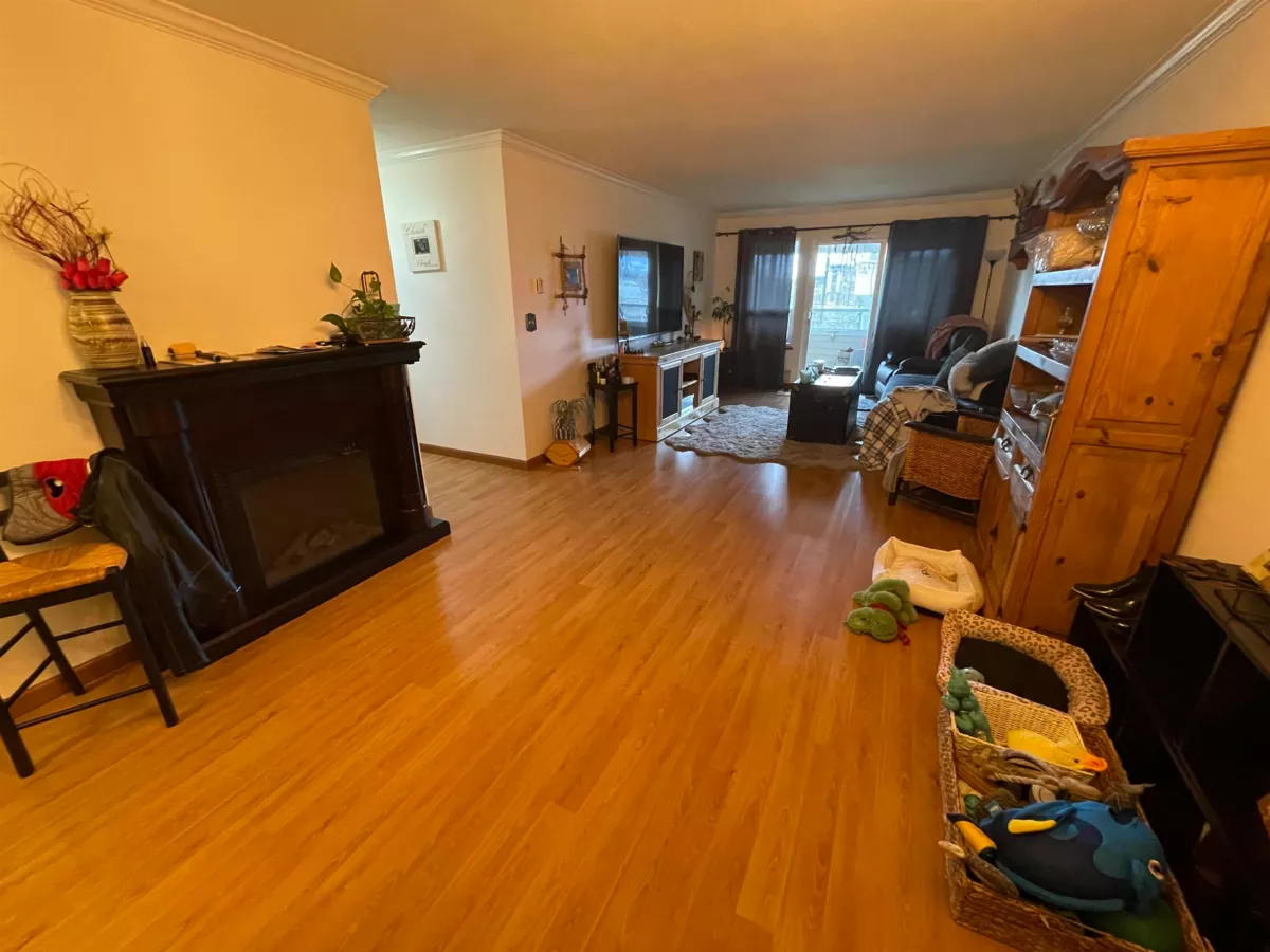 Dining Area Photo of 302 46005 Bole Avenue, Chilliwack, BC