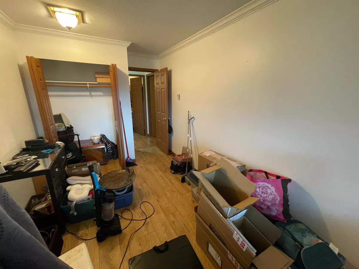 Guest Bathroom Photo of 302 46005 Bole Avenue, Chilliwack, BC