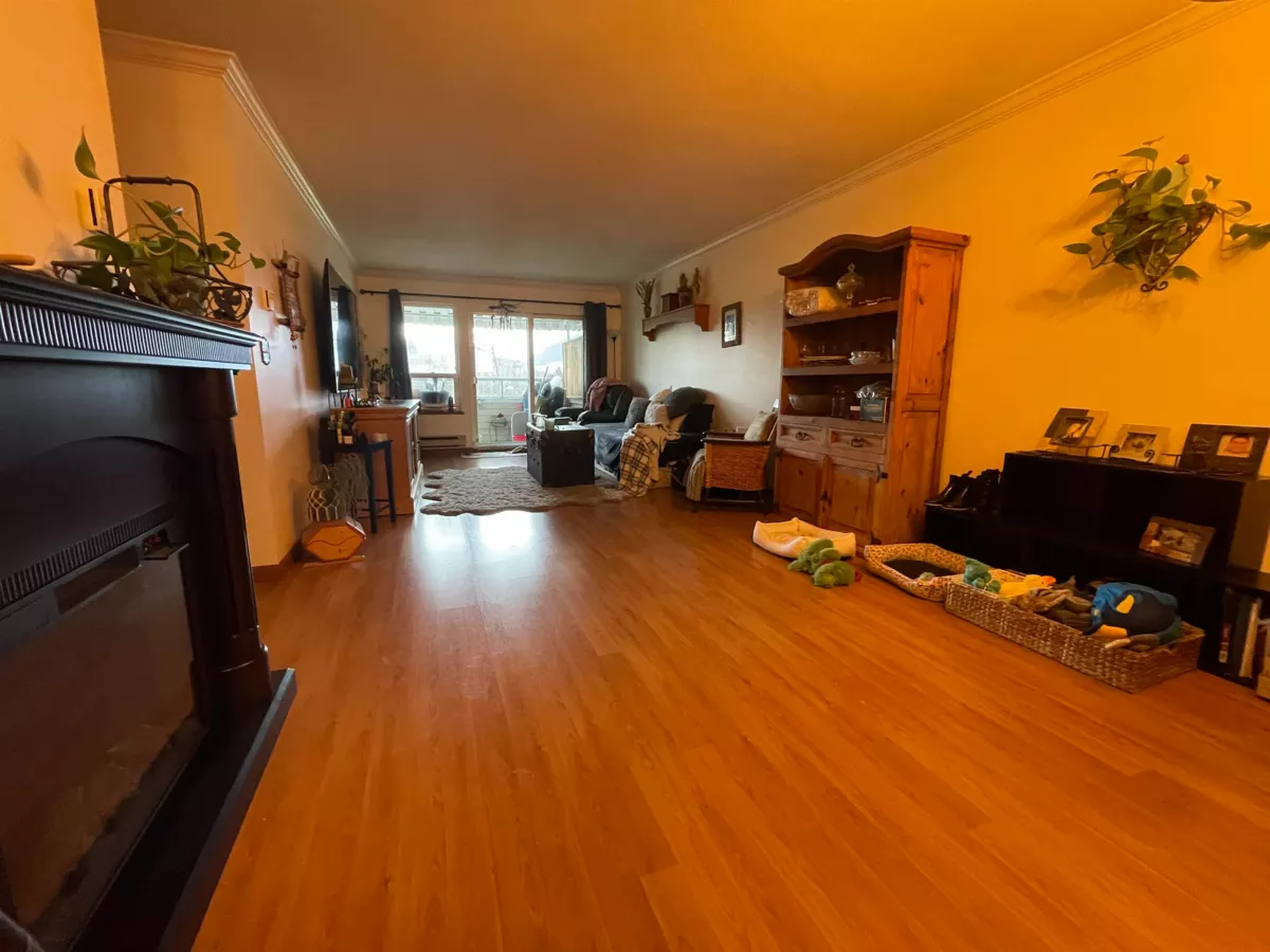 Kitchen Photo of 302 46005 Bole Avenue, Chilliwack, BC