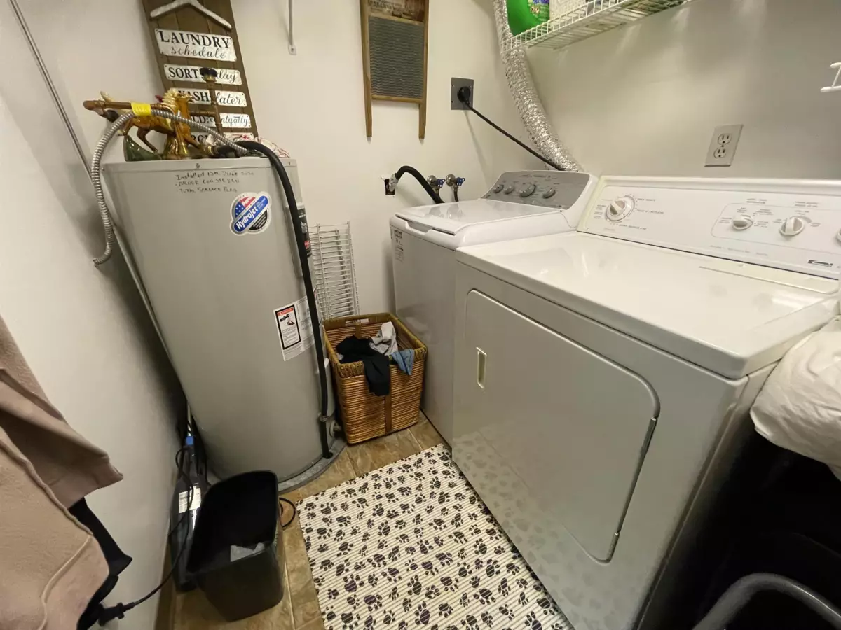 Laundry Room Photo of 302 46005 Bole Avenue, Chilliwack, BC