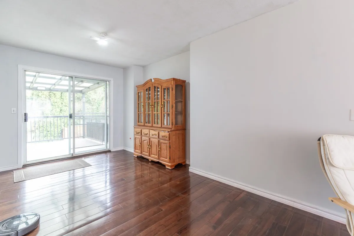 Breakfast Nook Photo of 2970 Crossley Drive, Abbotsford, BC