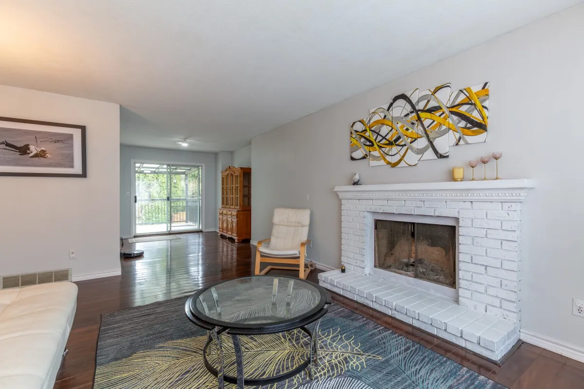 Dining Area Photo of 2970 Crossley Drive, Abbotsford, BC