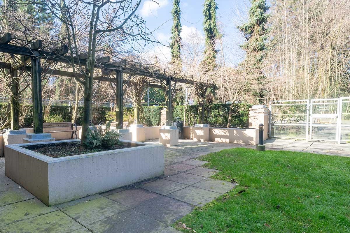 Guest Bathroom Photo of 407 280 Ross Drive, New Westminster, BC