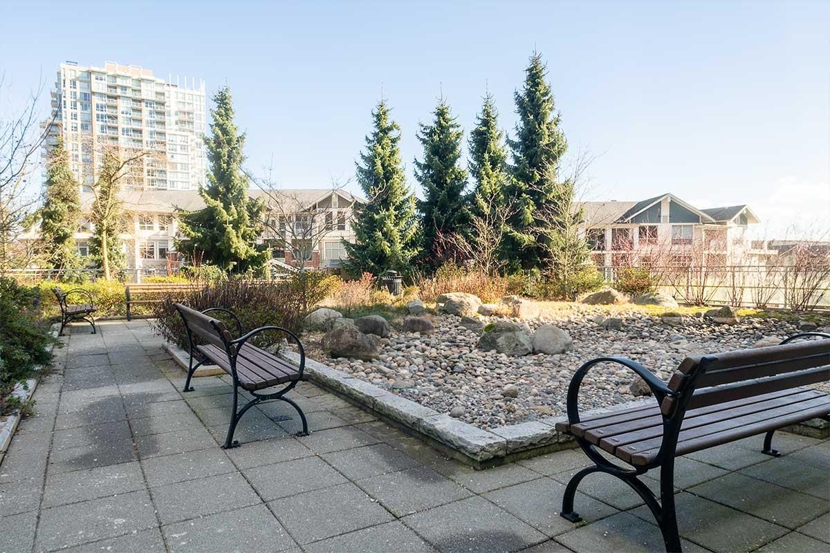 Office / Den Photo of 407 280 Ross Drive, New Westminster, BC