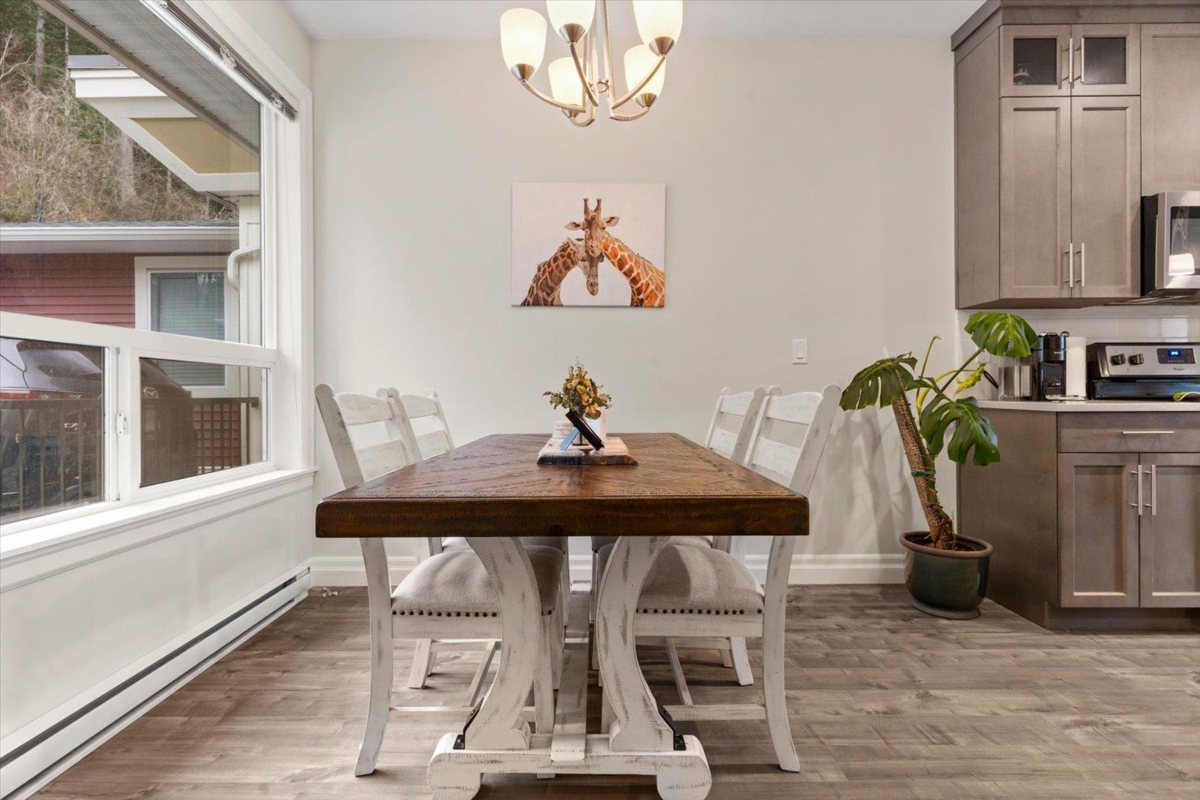 Kitchen Island Photo of 123 6026 Lindeman Street, Chilliwack, BC