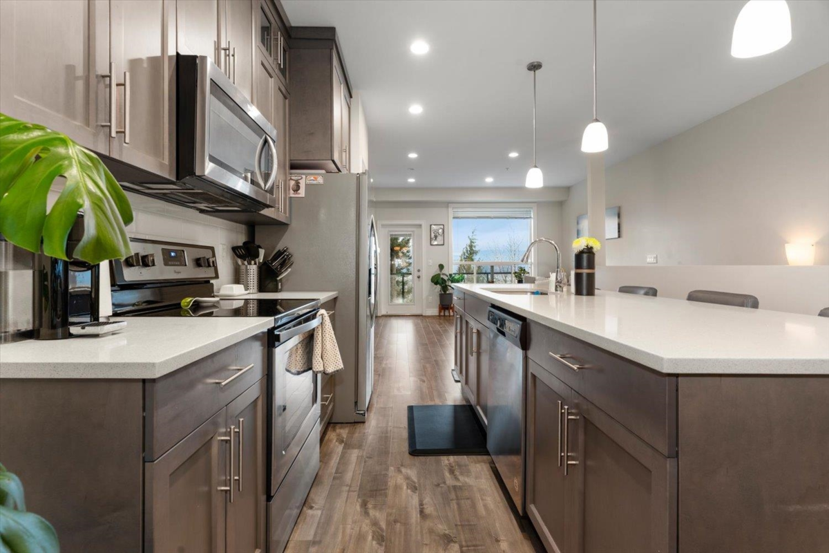 Primary Bedroom Photo of 123 6026 Lindeman Street, Chilliwack, BC