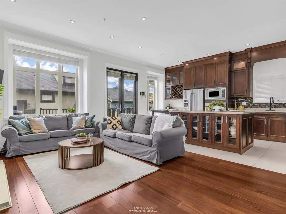 Kitchen Island Photo of 6387 Prince Albert Street, Vancouver, BC