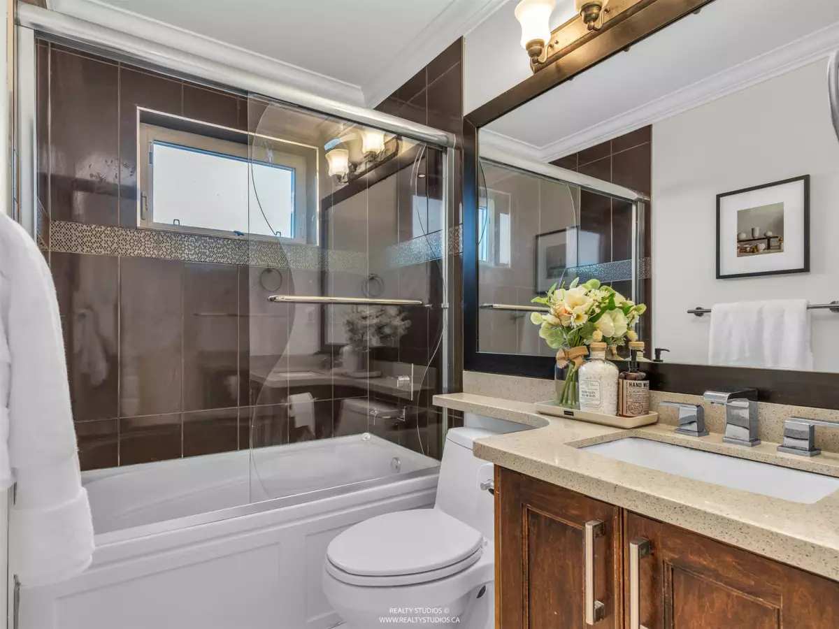 Laundry Room Photo of 6387 Prince Albert Street, Vancouver, BC