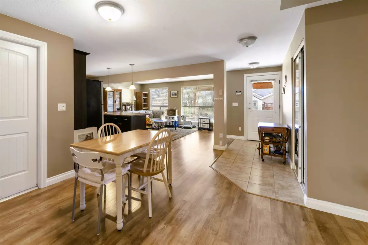 Staircase Photo of 20518 67b Avenue, Langley, BC