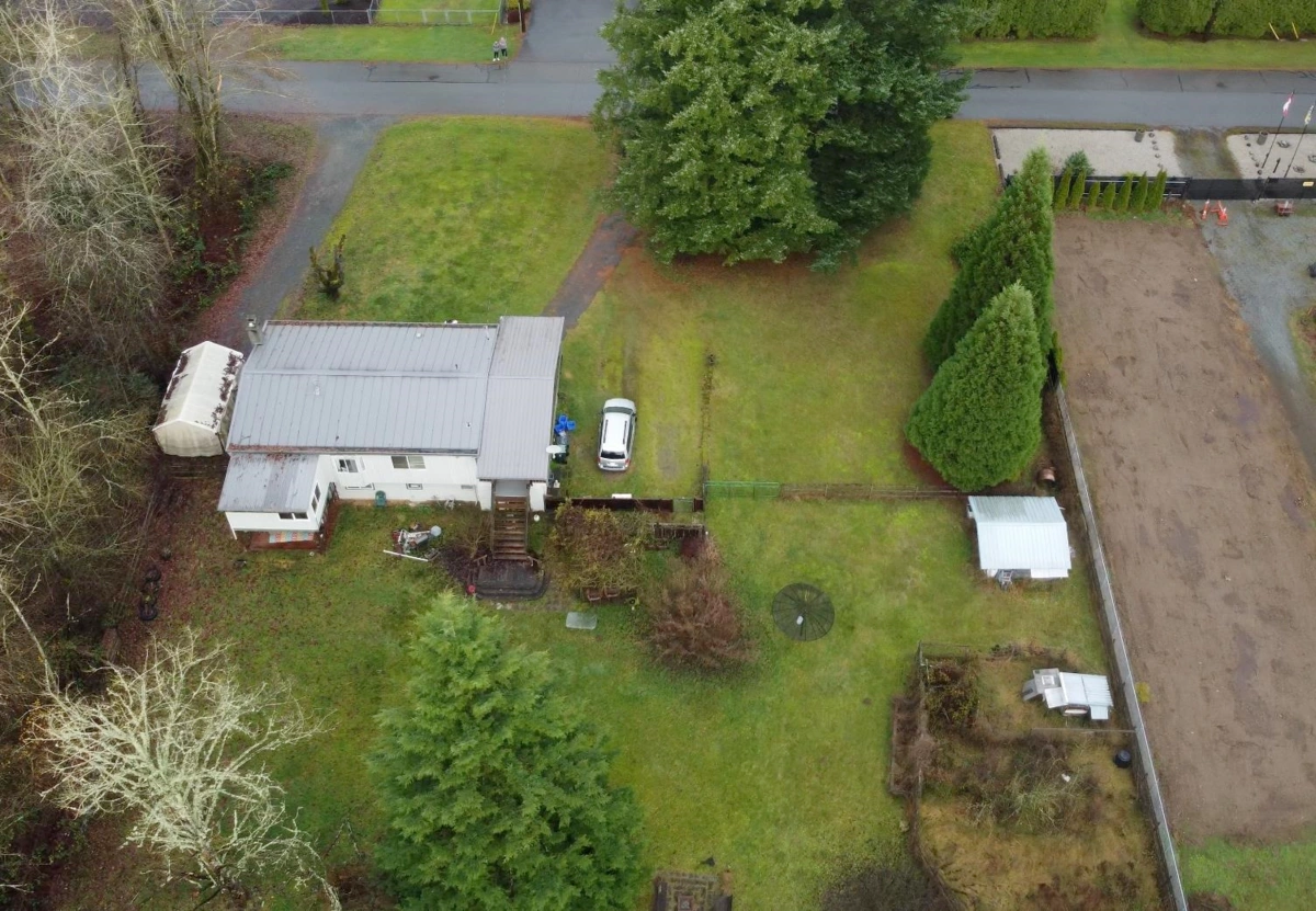 Family Room Photo of 24242 52 Avenue, Langley, BC
