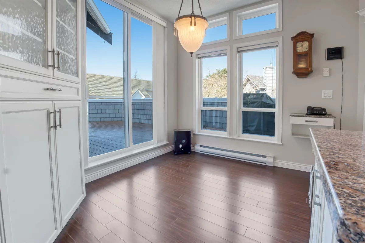 Kitchen Island Photo of 411 15555 16 Avenue, Surrey, BC