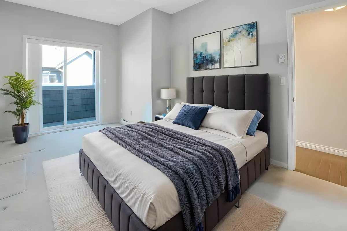 Office / Den Photo of 411 15555 16 Avenue, Surrey, BC