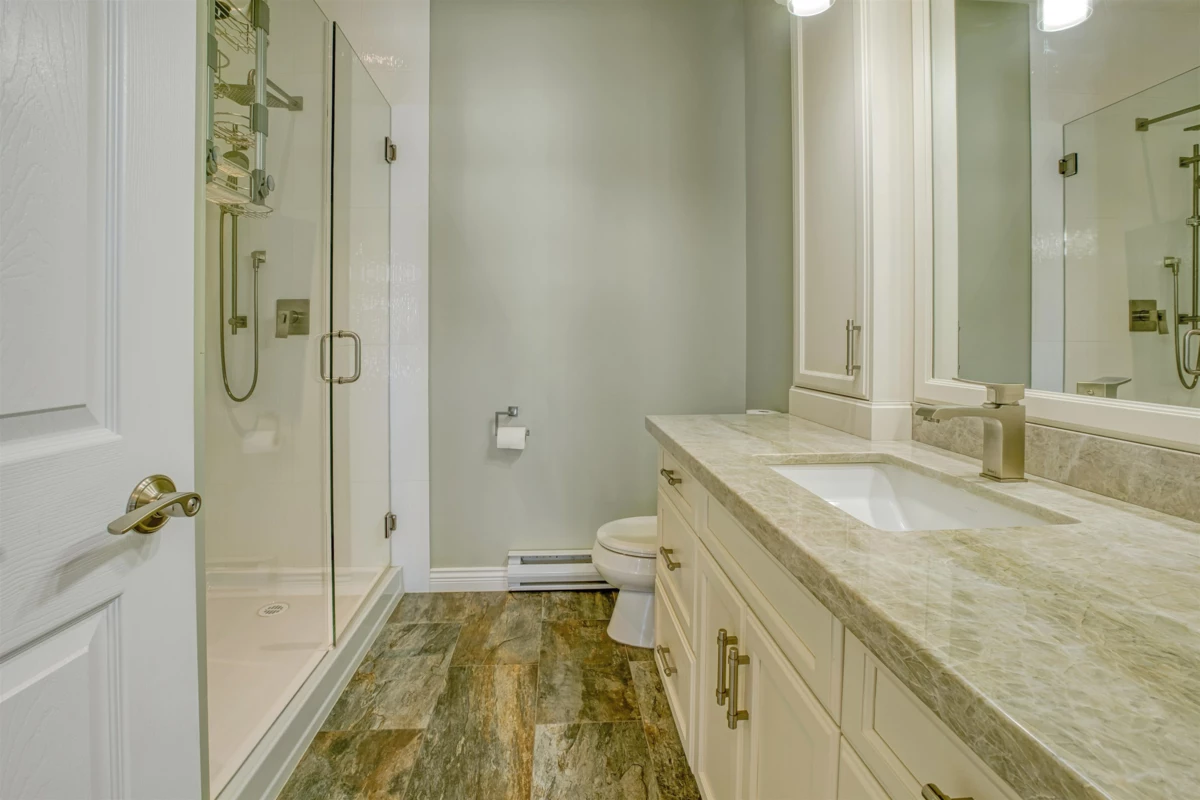Powder Room Photo of 411 15555 16 Avenue, Surrey, BC