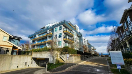 207 10177 River Drive, Richmond, BC, Richmond — Apartment/Condo for sale