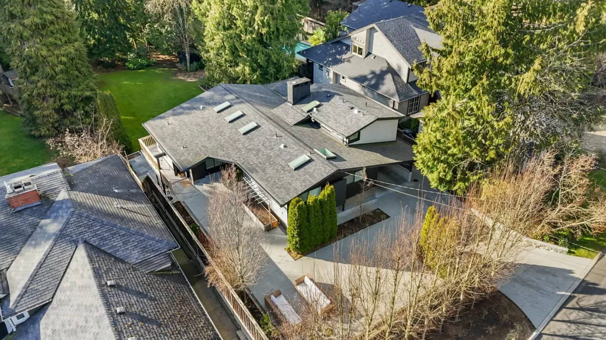 Garden / Landscaping Photo of 4777 Mapleridge Drive, North Vancouver, BC