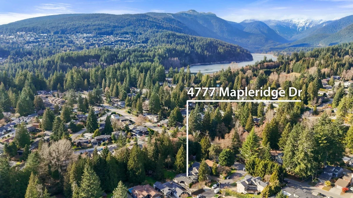 Hot Tub / Spa Photo of 4777 Mapleridge Drive, North Vancouver, BC