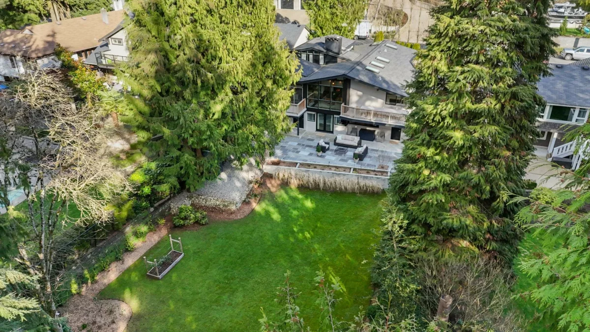 Swimming Pool Photo of 4777 Mapleridge Drive, North Vancouver, BC