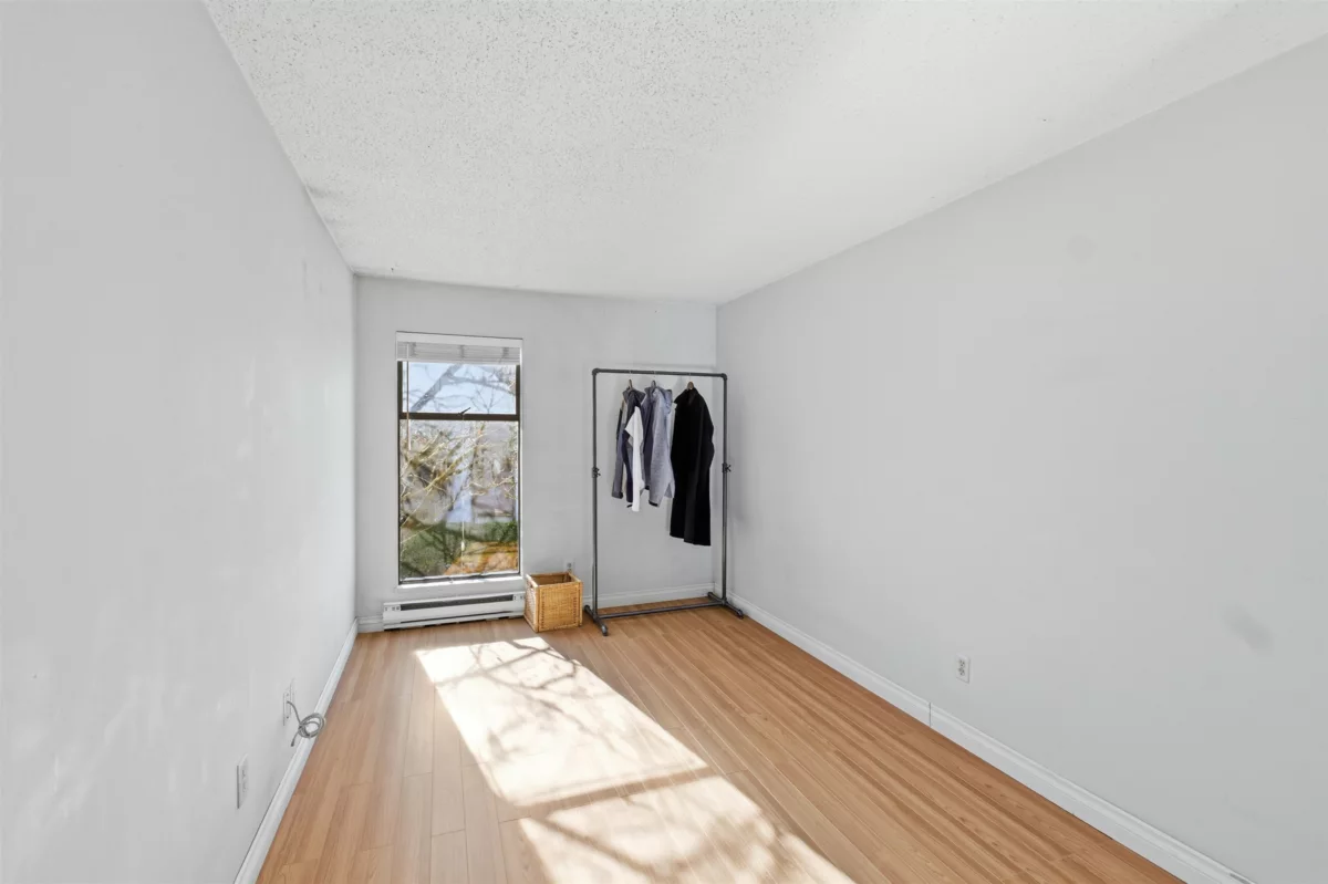 Breakfast Nook Photo of 108 251 W 4th Street, North Vancouver, BC