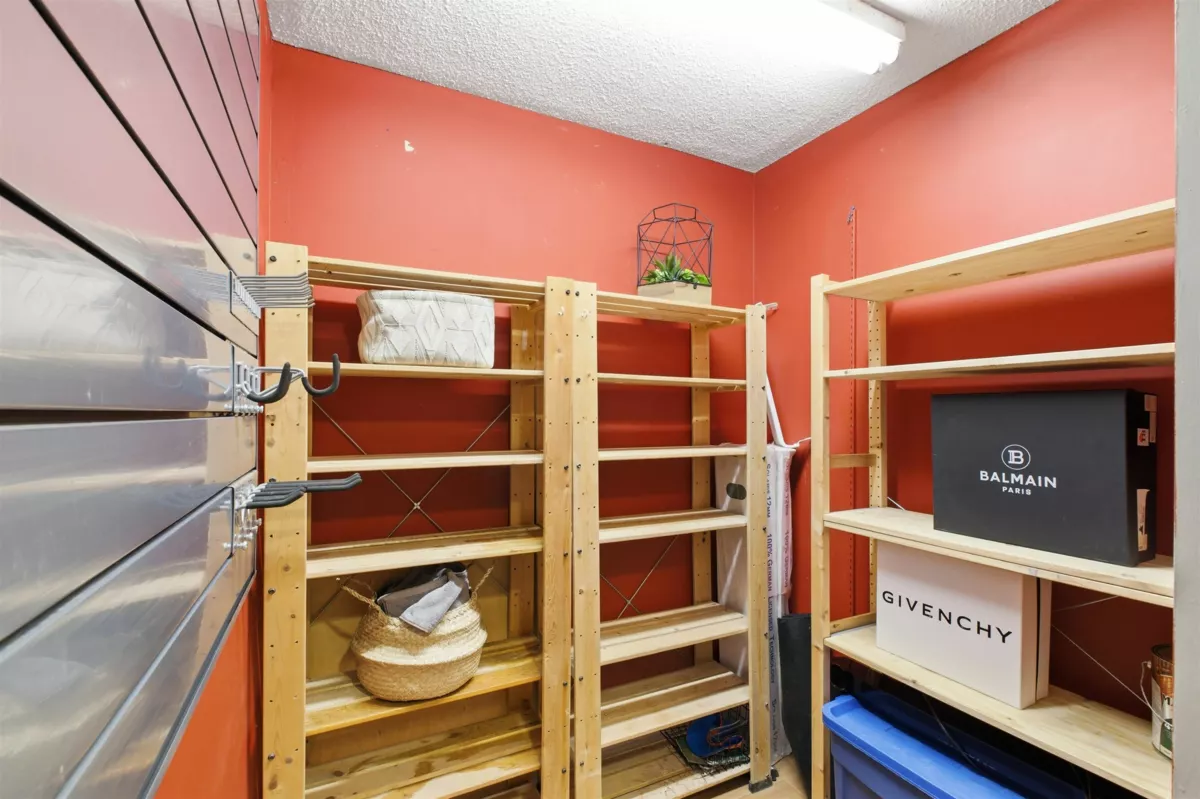 Walk-In Closet Photo of 108 251 W 4th Street, North Vancouver, BC
