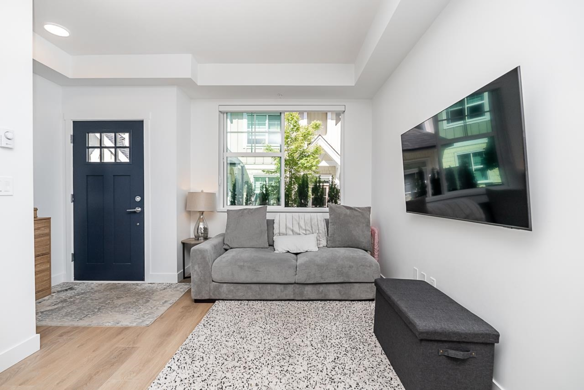 Kitchen Island Photo of 120 707 Robinson Street, Coquitlam, BC
